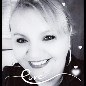 Meet your Posher, Mandy